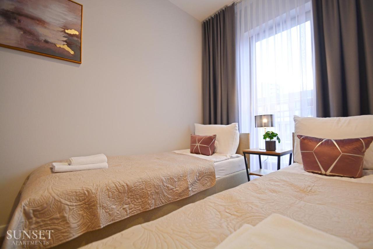 Świnoujście Platan - Sunset Apartments - Garaz מראה חיצוני תמונה